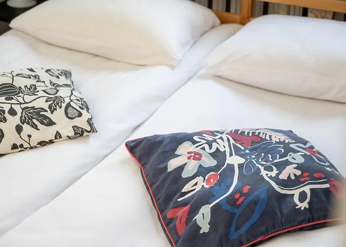 Functional With A View Of The In A Quiet Area Of By Renters Διαμέρισμα *