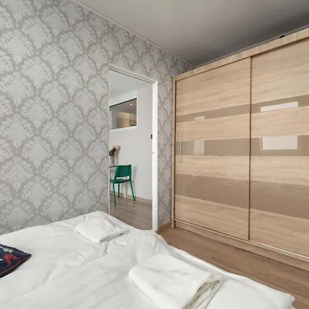 Apartament Functional With A View Of The In A Quiet Area Of By Renters *