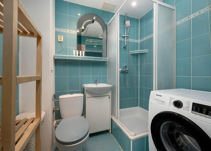 Appartement Functional With A View Of The In A Quiet Area Of By Renters *